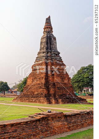 Wat Chaiwatthanaram temple in Ayuthaya Historical 65297312