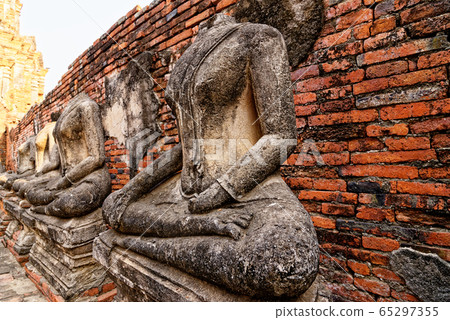 Wat Chaiwatthanaram temple in Ayuthaya Historical 65297355