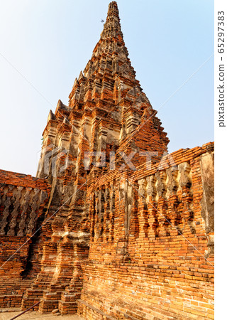 Wat Chaiwatthanaram temple in Ayuthaya Historical 65297383