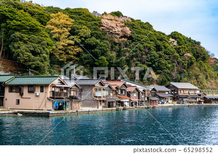 Funaya, a townscape of Ine Town, Kyoto Prefecture Funaya, a townscape of Ine Town, Kyoto Prefecture 65298552