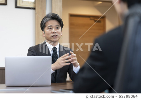 Business scene Discussion negotiation image 65299064