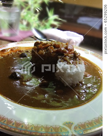 Fashionable curry rice 65299206