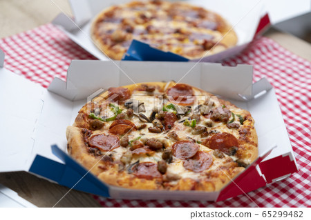 外送披薩圖片 外送披薩圖片 65299482