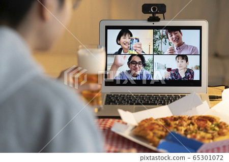 Home drinking online drinking party image Home drinking online drinking party image 65301072
