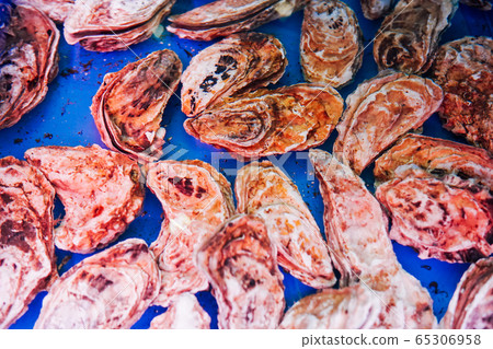living marine delicacy Oyster restaurant nice food 65306958