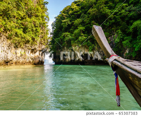 Hong island lagoon 65307383