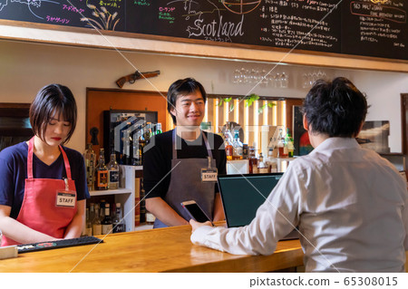 Bar counter staff Bar counter staff 65308015