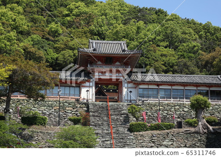 Wakaura Tenmangu in early summer 65311746