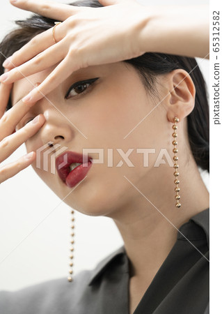 美女女人化妝品 美女女人化妝品 65312582