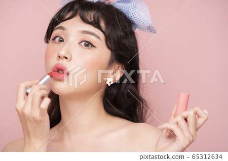 Beauty, woman, youthful Beauty, woman, youthful 65312634