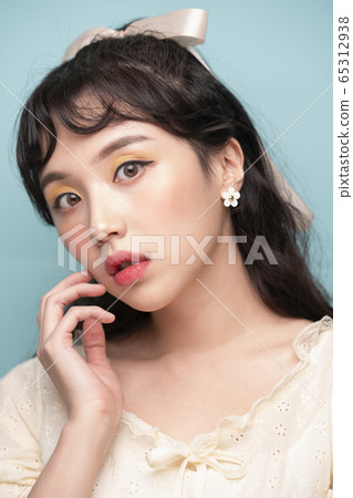 美女女人化妝品 65312938