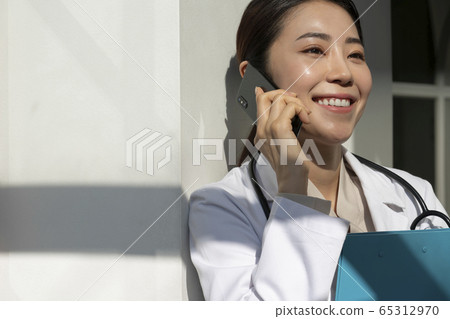 Business, woman, hospital Business, woman, hospital 65312970