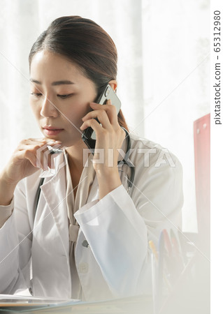 Business, woman, hospital Business, woman, hospital 65312980