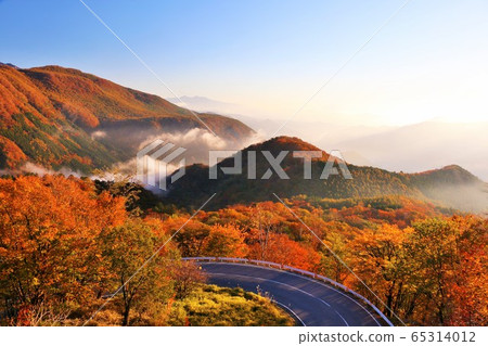 Tohoku prefecture autumn Okunikko Irohazaka 65314012
