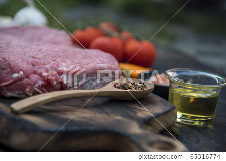 Top view raw beef meat steak ingredient uncooked Top view raw beef meat steak ingredient uncooked 65316774