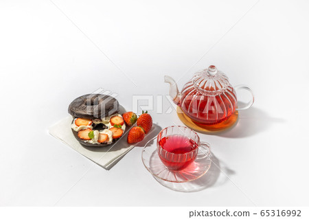 Beautiful herbal tea Beauty and health, herb tea Beautiful herbal tea Beauty and health, herb tea 65316992