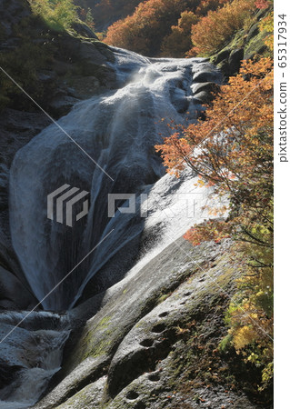 托託山谷的秋天 65317934