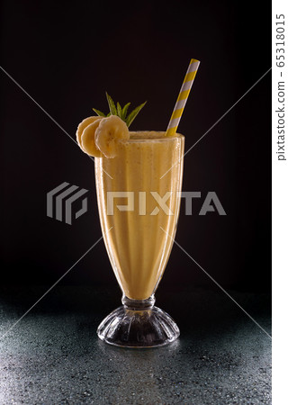 Cold refreshing banana ice fresh with cocktail Cold refreshing banana ice fresh with cocktail 65318015