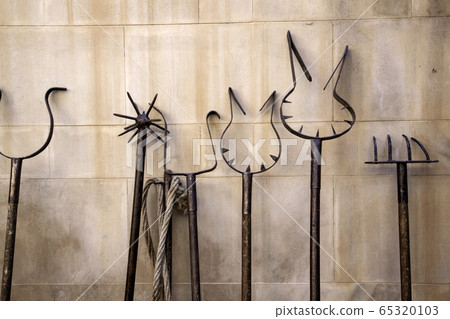 Medieval instrument of torture Medieval instrument of torture 65320103