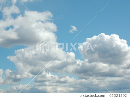 Cloudy sky background Cloudy sky background 65321292