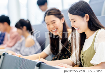 University student 65322854