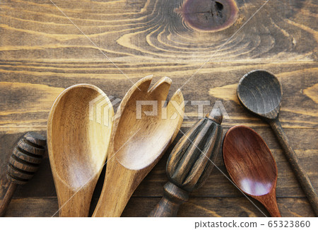 Wooden cutlery kitchen ware 65323860