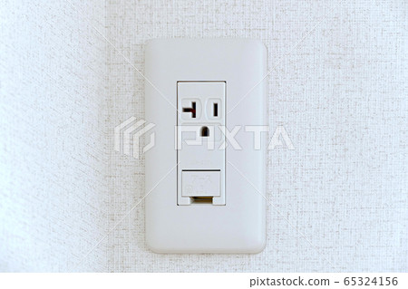 Grounded outlet 65324156