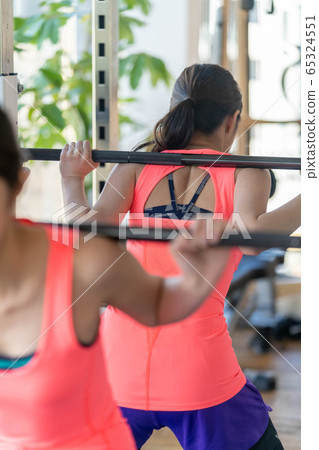 槓鈴蹲女性鏡子 槓鈴蹲女性鏡子 65324551