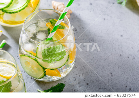 Summer healthy cocktails Summer healthy cocktails 65327574