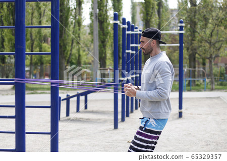 pull-up the rubber 65329357