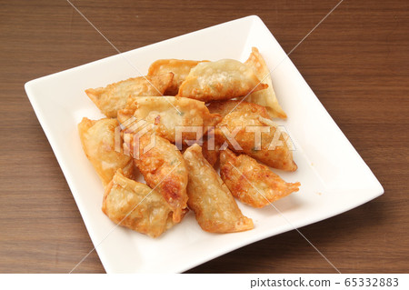 fried gyoza	 65332883