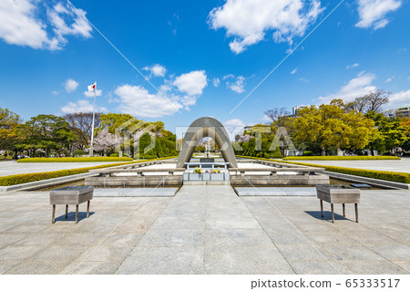 紀念碑為原子彈受害者 紀念碑為原子彈受害者 65333517