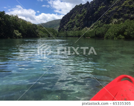 [Northern New Caledonia] Sea kayaking activities in Yangen 65335305