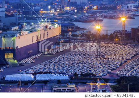 Coast pier Coast pier 65341483