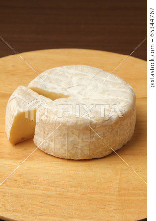 Camembert cheese Camembert cheese 65344762