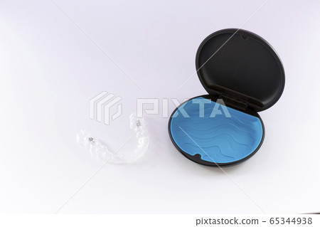 謹慎的煙嘴式正畸 65344938