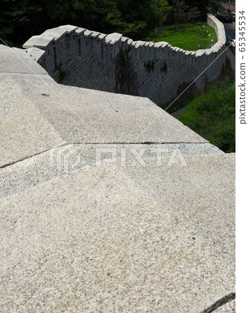 韓國傳統建築牆，城堡 65345534