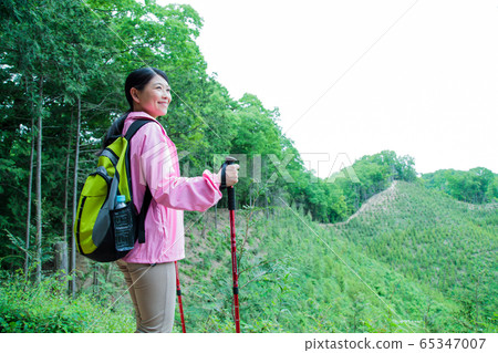 Mountain Climbing Mountain Girl Trekking Mountain Climbing Mountain Outdoor Hiking Mountain Climbing Mountain Girl Trekking Mountain Climbing Mountain Outdoor Hiking 65347007