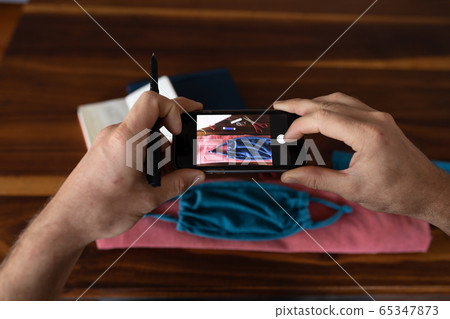 Caucasian man spending time at home self isolating and social distancing in quarantine lockdown duri Caucasian man spending time at home self isolating and social distancing in quarantine lockdown duri 65347873