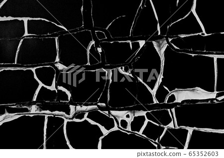 Old cracked black sheet 65352603
