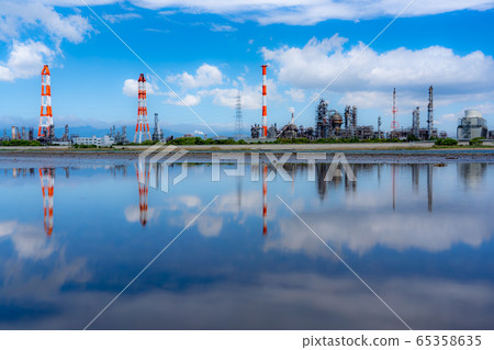 四日市工廠和水坑 65358635