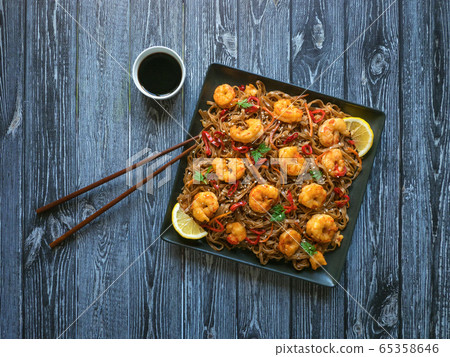 Prawn Schezwan Noodles with vegetables 65358646