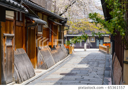 Kyoto Gion Shirakawa Tatsuhashi 65361557