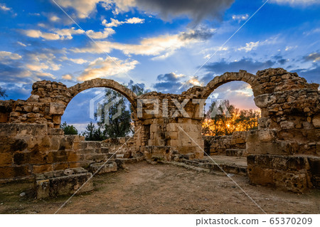 The Byzantine Saranta Kolones, Forty columns 65370209
