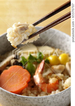 吃米飯 吃米飯 65370787