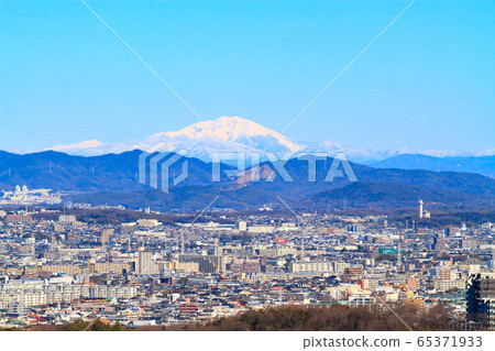 從名古屋市容看到的山岳 從名古屋市容看到的山岳 65371933