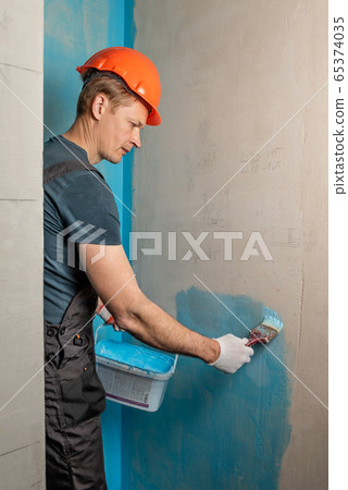 Painting waterproofing tint. 65374035