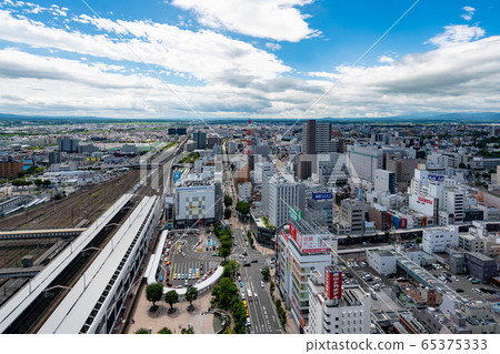 A view of the city from the observation lobby of "Big Eye", a standard date spot in Koriyama City, Fukushima Prefecture A view of the city from the observation lobby of "Big Eye", a standard date spot in Koriyama City, Fukushima Prefecture 65375333