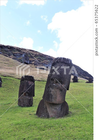 Easter Island, Moai, Rano Lalakh 65375622