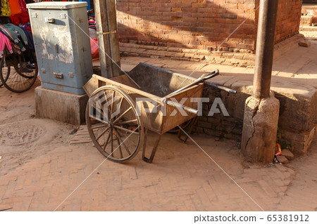 construction iron cart 65381912